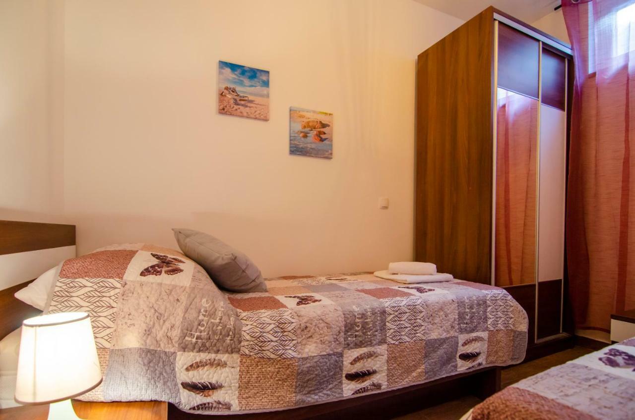Apartments Sara 4 Бол Экстерьер фото