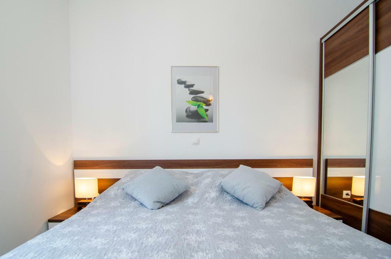 Apartments Sara 4 Бол Экстерьер фото
