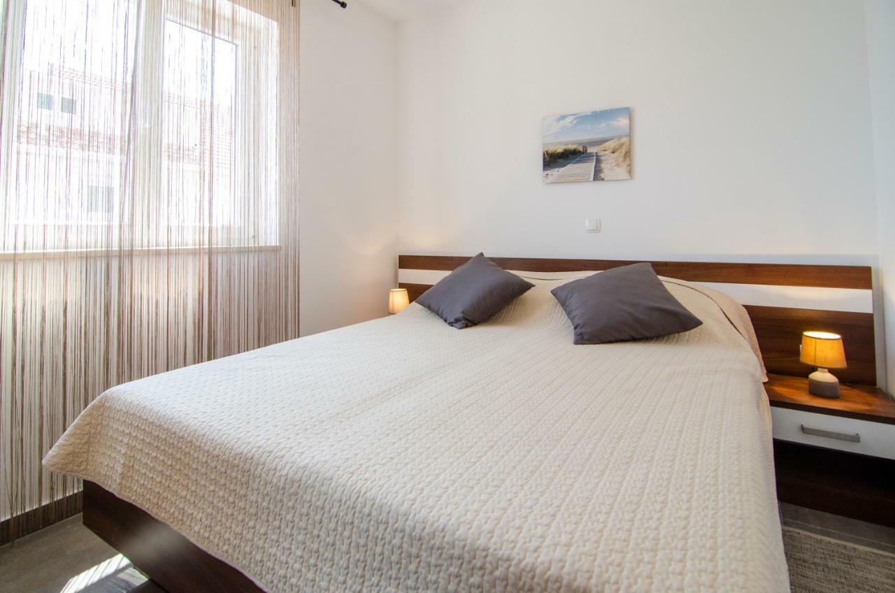 Apartments Sara 4 Бол Экстерьер фото