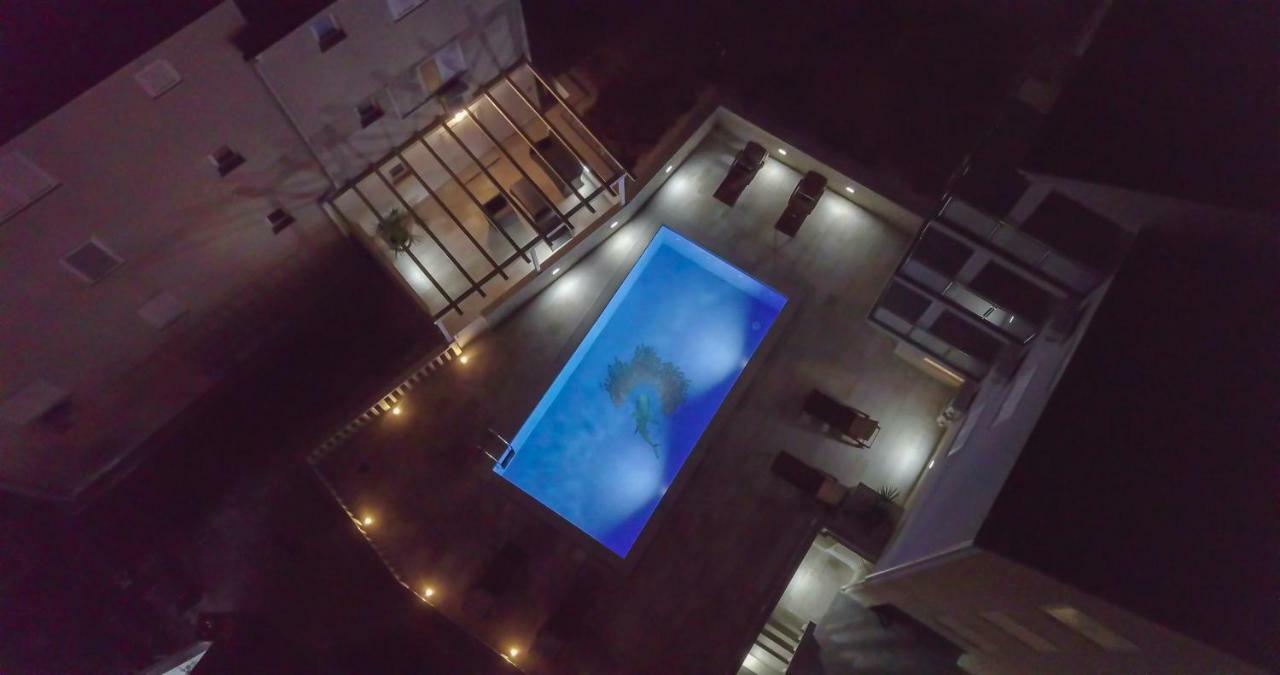 Apartments Sara 4 Бол Экстерьер фото