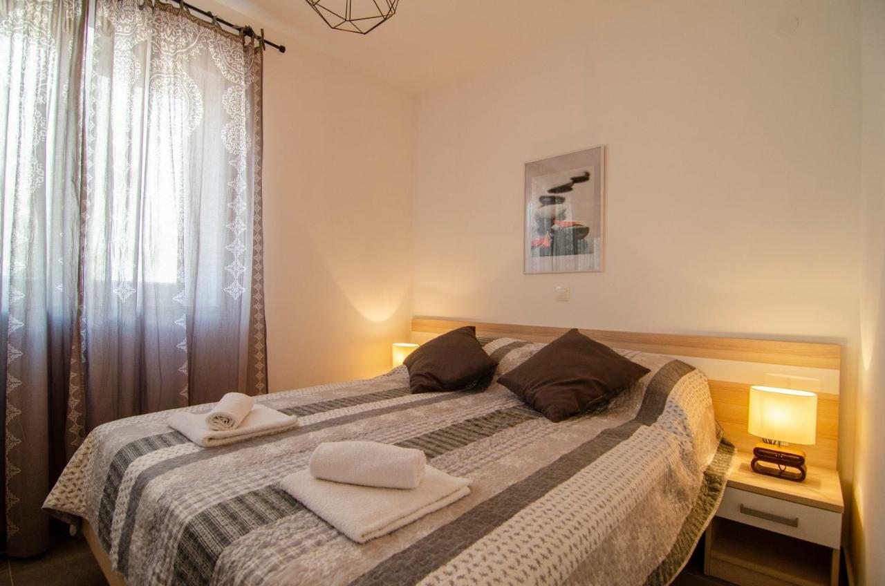 Apartments Sara 4 Бол Экстерьер фото