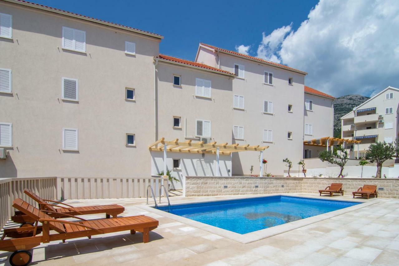 Apartments Sara 4 Бол Экстерьер фото