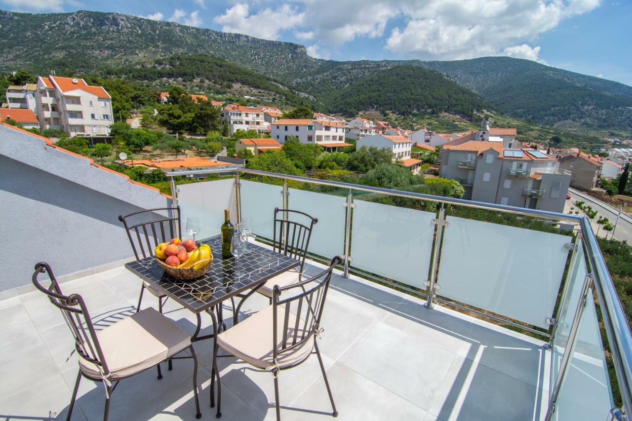 Apartments Sara 4 Бол Экстерьер фото